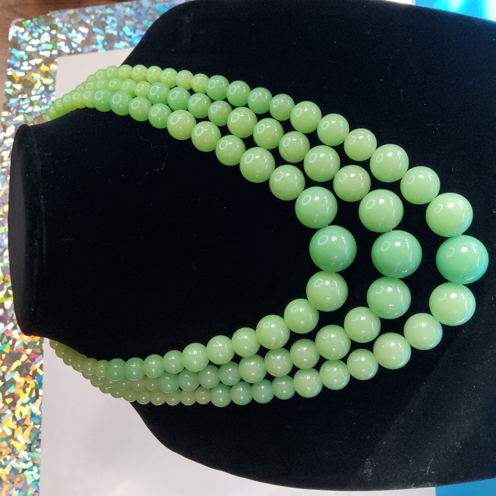 Vintage unmarked West Germany Necklace. - Picture 6 of 8